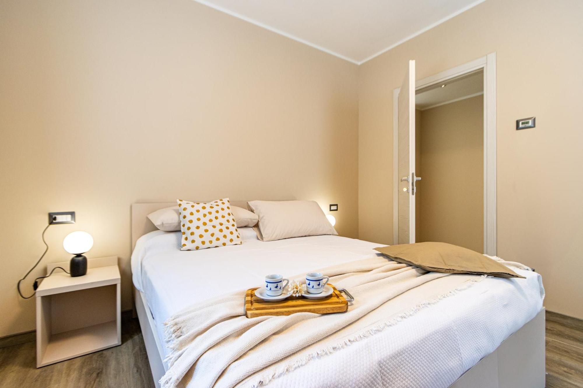 Le Dalie - Appartamento Stresa - Magognino Brisino ภายนอก รูปภาพ