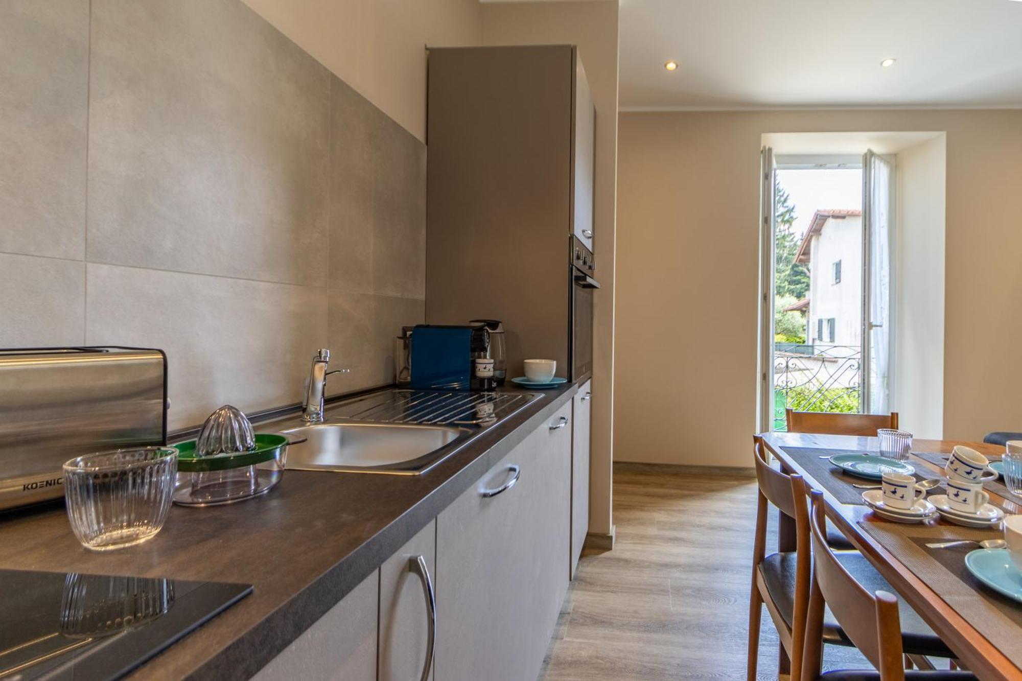 Le Dalie - Appartamento Stresa - Magognino Brisino ภายนอก รูปภาพ