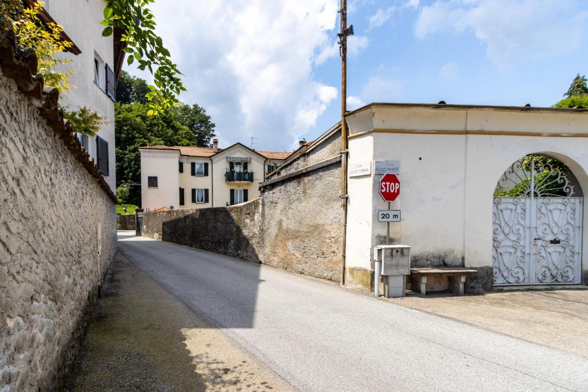 Le Dalie - Appartamento Stresa - Magognino Brisino ภายนอก รูปภาพ